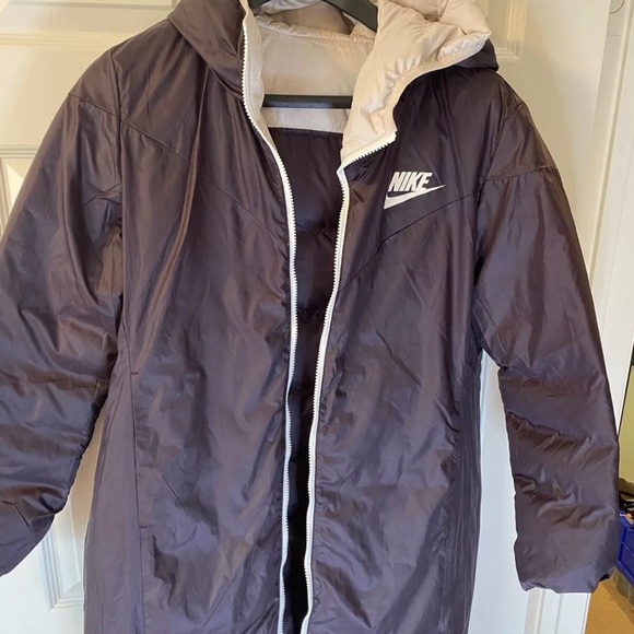 Nike Sportswear Windrunner Reversible Down Fill Jacket Women's 939440-008 - Picture 7 of 7